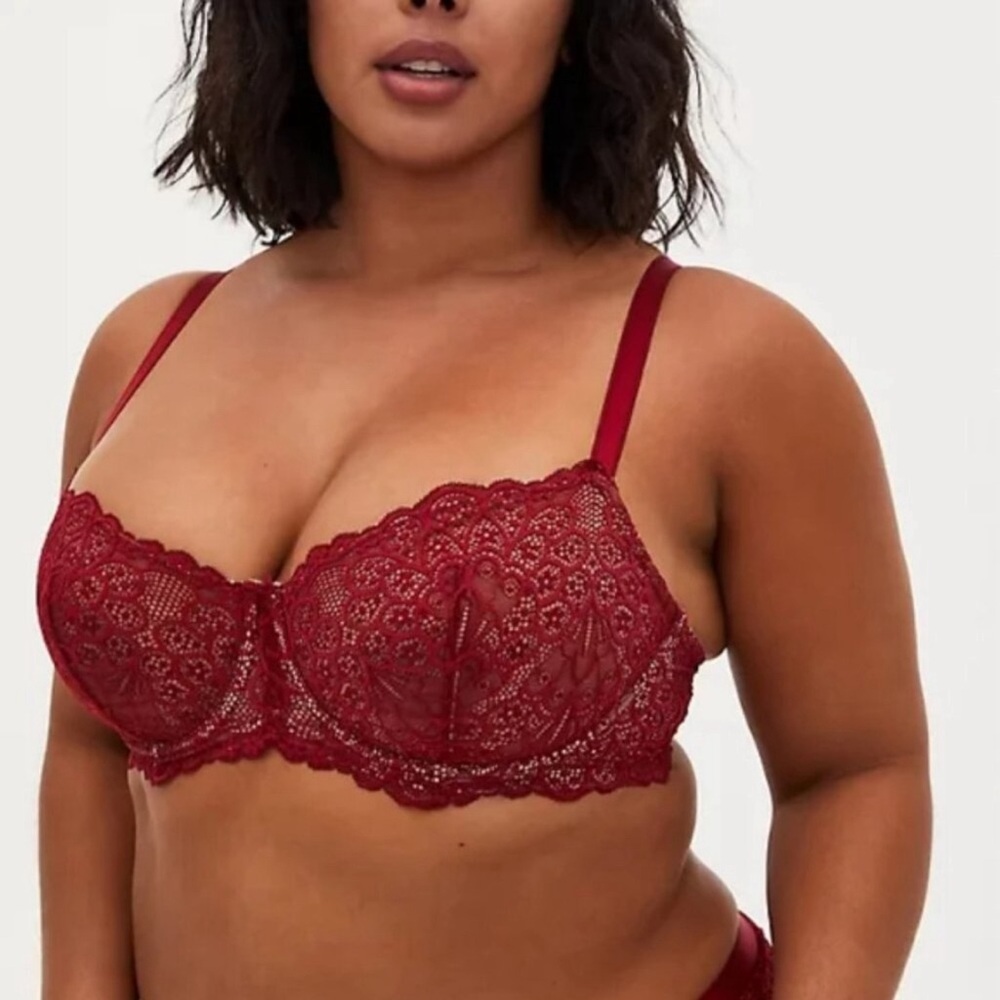 Torrid Lace Unlined Balconnette Style 13795216 Sz 46DDD maroon burgandy